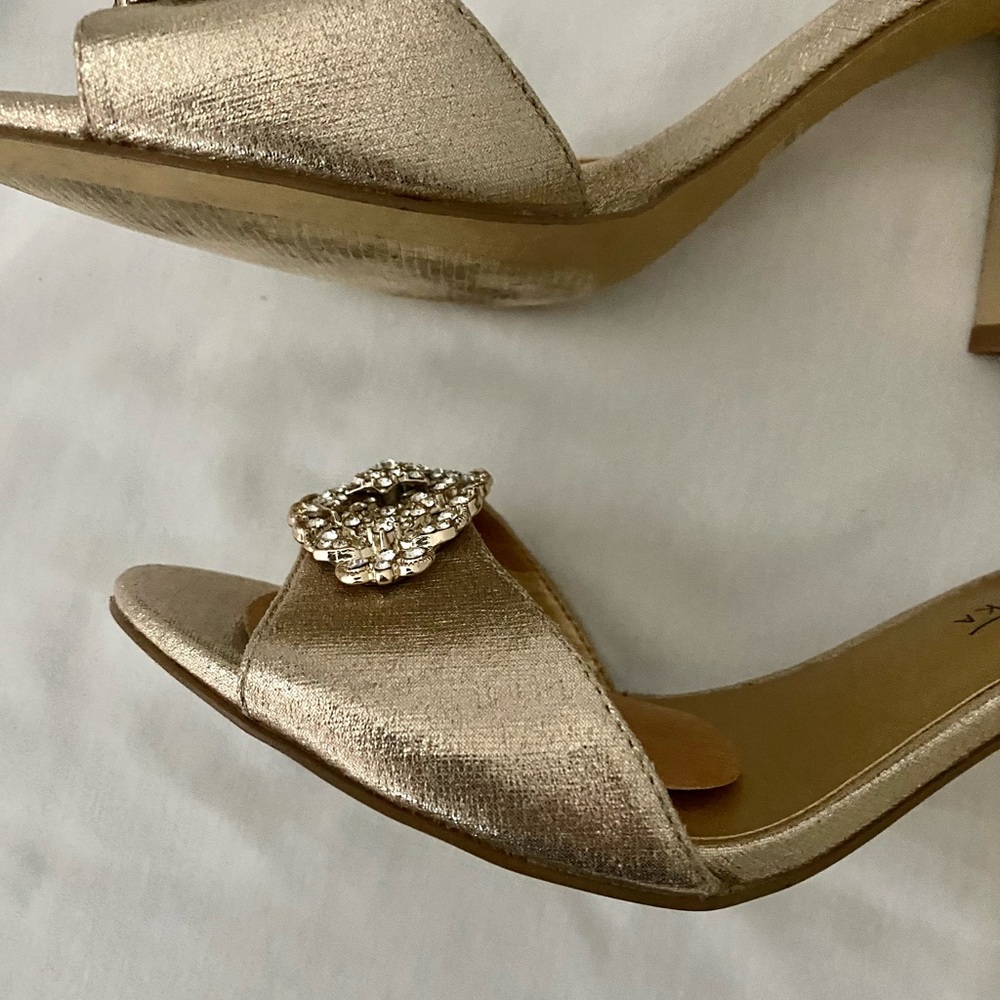Gold Pumps gold Rose jewels chunky heels ankle strap Mischa Prom Wedding - Picture 12 of 16